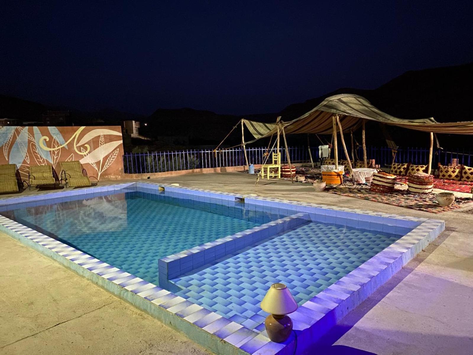 Hotel Familiale Les Grotte Ait Ben Haddou Bagian luar foto
